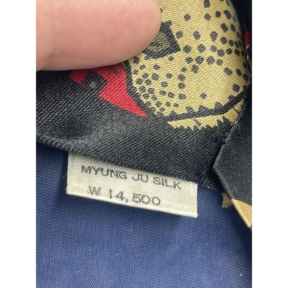 Mercedes Handmade Myung Ju Silk Fish Print Tie